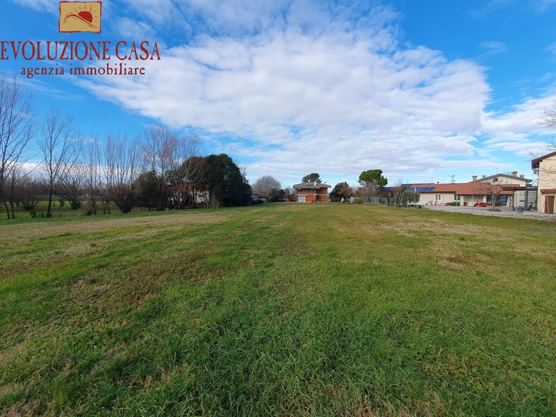 Terreno edificabile in Vendita a Turriaco, 68'000€, 1168 m²