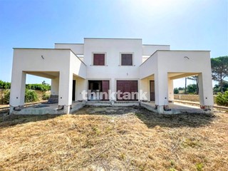 Villa in Vendita a Siracusa, 320'000&euro;, 140 m²
