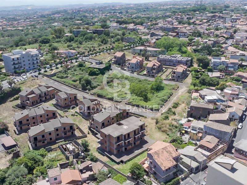 Villetta a schiera in Vendita a San Gregorio di Catania, 2'700'000&euro;, 10000 m², con Box