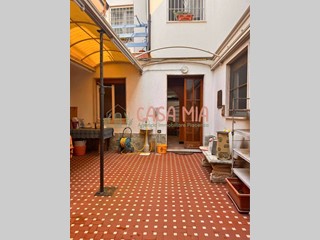 Trilocale in Vendita a Castel San Giovanni, 75'000€, 117 m²