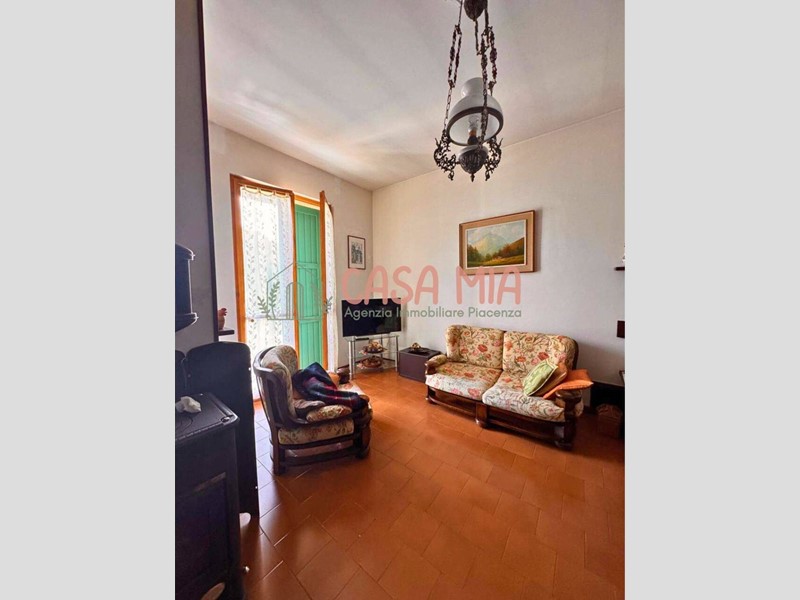 Trilocale in Vendita a Ferriere, 49'000€, 72 m²