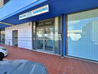 Immobile commerciale in Vendita a Viareggio, 90'000€, 38 m²