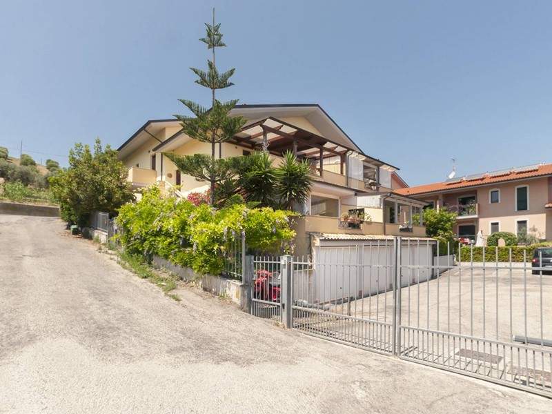 Casa Semi Indipendente in Vendita a Silvi, 205'000€, 140 m²