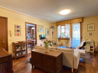 Appartamento in Vendita a Parma, 370'000€, 170 m²