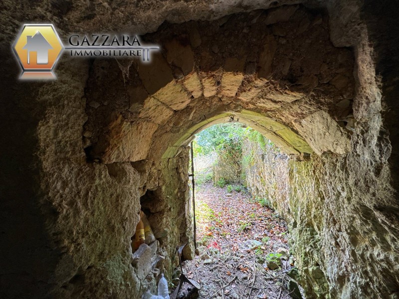 Terreno agricolo in Vendita a Canicattini Bagni, 105'000€, 3470 m²