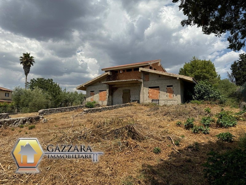 Villa in Vendita a Noto, 65'000€, 179 m²