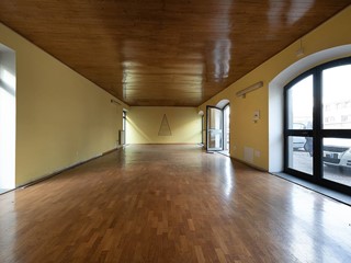 Immobile commerciale in Vendita a Vetralla, 60'000&euro;, 120 m²