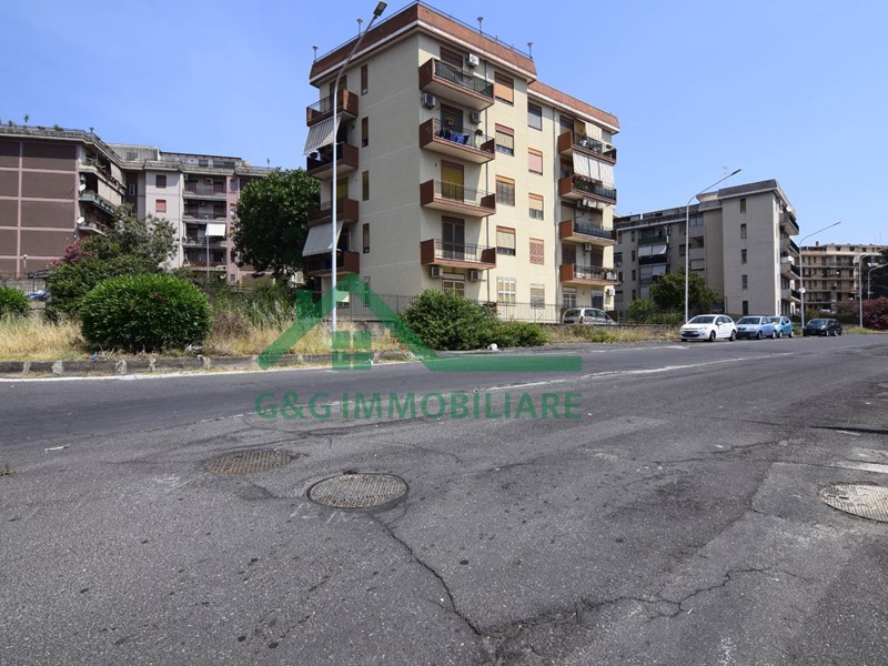 Trilocale in Vendita a Catania, 125'000&euro;, 92 m²