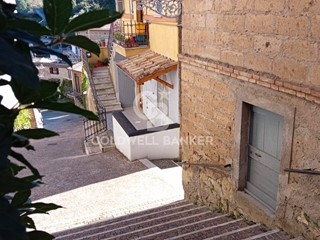 Quadrilocale in Vendita a Carbognano, 34'000€, 90 m²