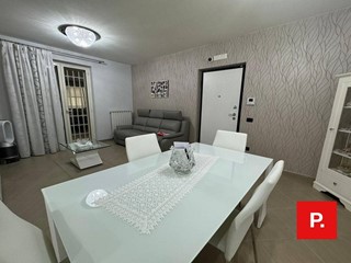 Quadrilocale in Vendita a Caserta, 305'000€, 95 m²