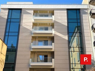 Quadrilocale in Vendita a Caserta, 720'000€, 150 m²