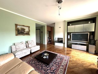 Appartamento in Vendita a Fabriano, 285'000€, 190 m²