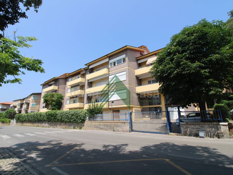 Quadrilocale in Vendita a Teramo, 135'000€, 148 m²