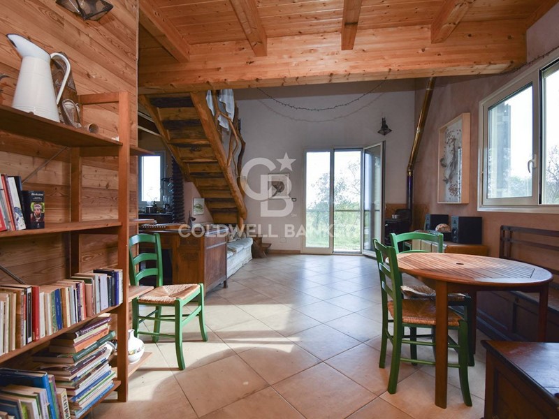 Villa in Vendita a Acireale, 290'000€, 140 m²