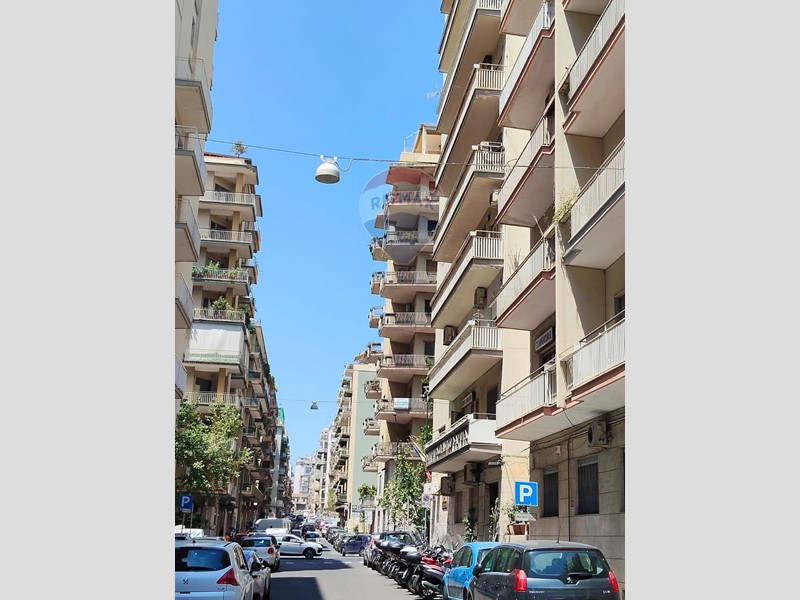 Ufficio in Vendita a Catania, 1'850'000&euro;, 300 m²