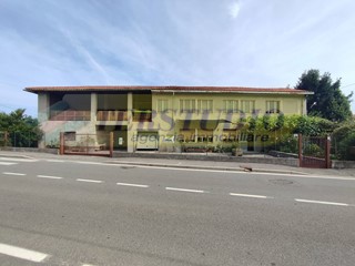 Villa in Vendita a Bonate Sopra, 180'000€, 315 m²