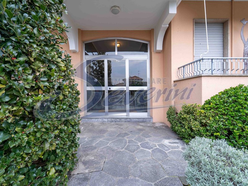 Trilocale in Affitto a Como, 1'100€, 75 m²