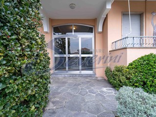 Trilocale in Affitto a Como, 1'100€, 75 m²