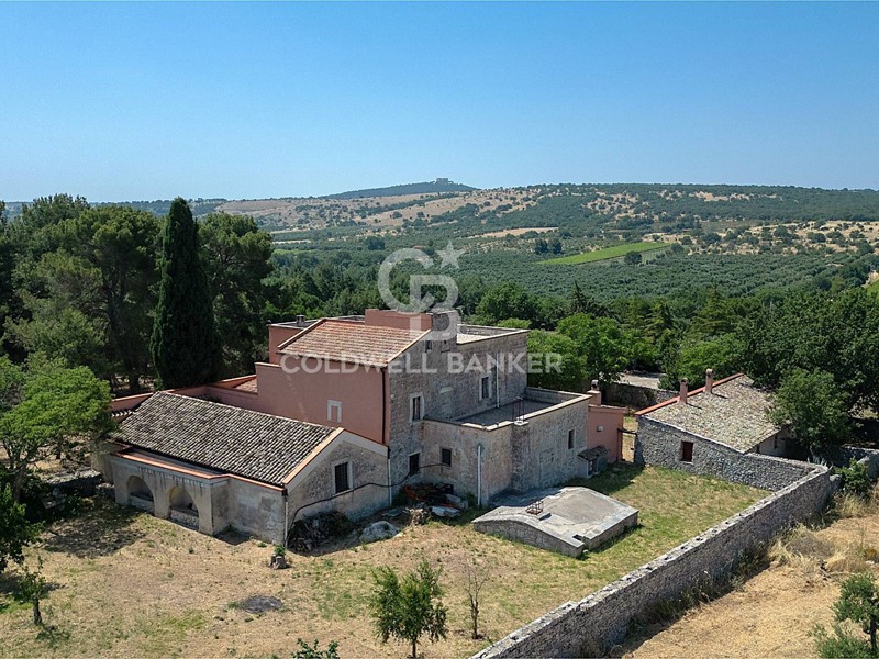 Rustico in Vendita a Andria, 695'000€, 1000 m²