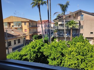 Appartamento in Vendita a Valverde, 90'000€, 130 m²