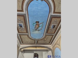 Appartamento in Vendita a Carrara, 220'000€, 190 m²