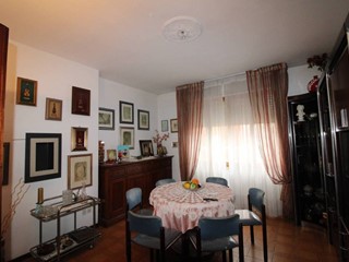 Appartamento in Vendita a Pontedera, 125'000€, 110 m²