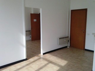 Ufficio in Affitto a Livorno, 400€, 120 m²