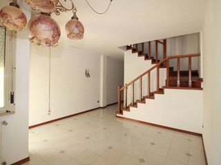 Appartamento in Vendita a Pontedera, 155'000€, 126 m²