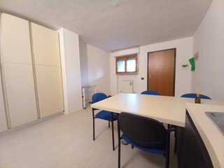 Bilocale in Vendita a Pisa, 75'000€, 45 m², arredato
