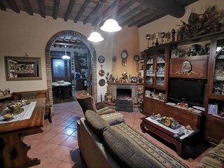 Casa Indipendente in Vendita a Terricciola, 159'000€, 109 m², arredato