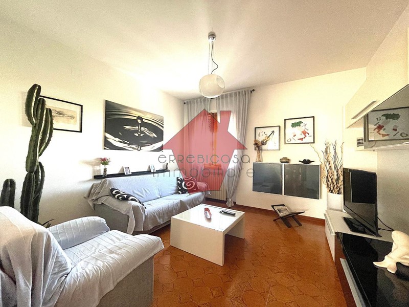 Appartamento in Vendita a Empoli, zona Serravalle, 234'000€, 100 m²