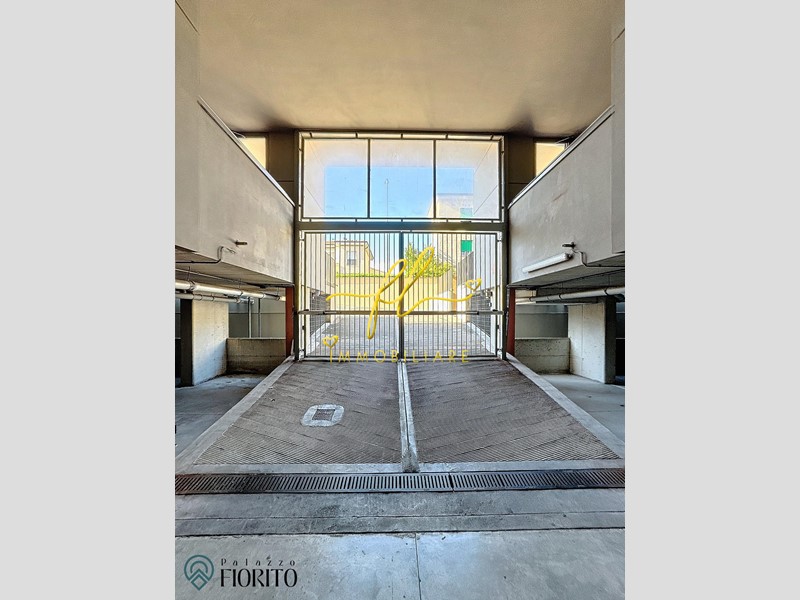 Box in Vendita a Cecina, 18'000€, 15 m²