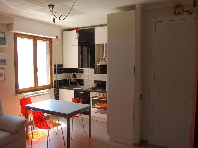 Trilocale in Vendita a Poggibonsi, 185'000€, 78 m²