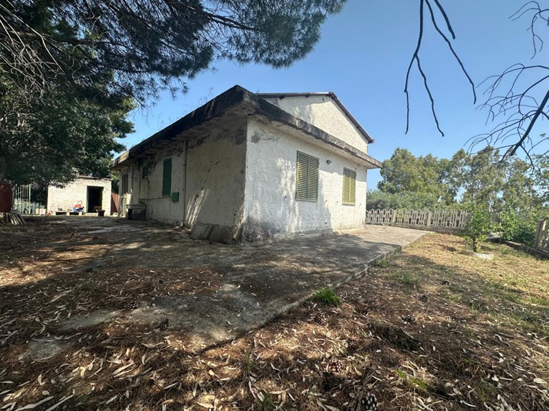 Casa Indipendente in Vendita a Gualtieri Sicaminò, 48'000€, 85 m²
