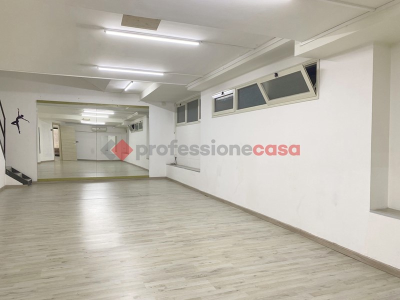 Magazzino in Vendita a Catania, 79'000€, 125 m²