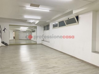 Magazzino in Vendita a Catania, 79'000€, 125 m²