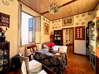 Appartamento in Vendita a Rocca di Papa, 262'000€, 180 m²