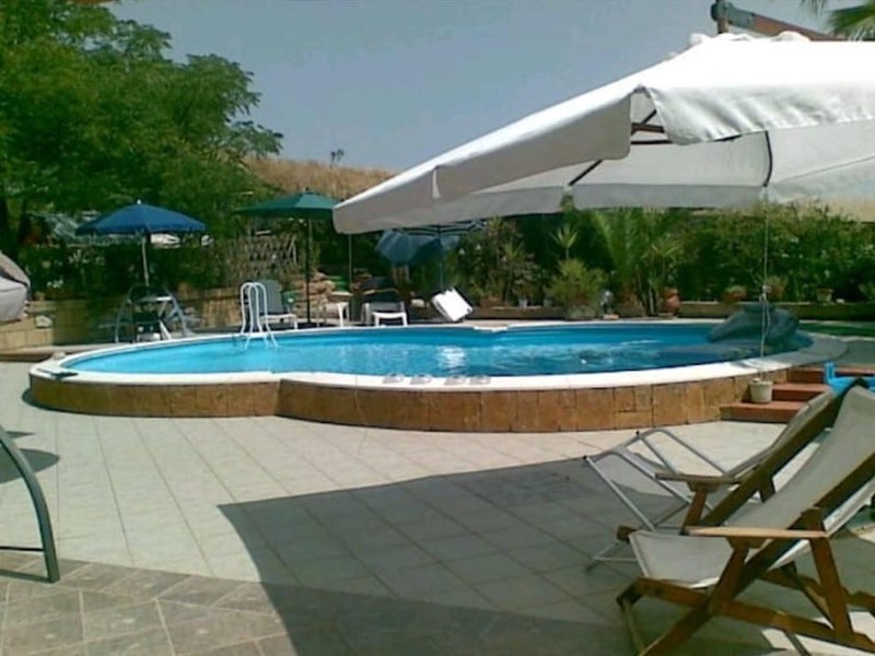 Villa in Vendita a Agrigento, 265'000€, 290 m²