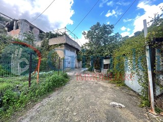 Magazzino in Vendita a Messina, 35'000€, 80 m²