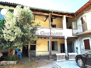 Rustico in Vendita a Villa d'Adda, 69'000€, 270 m²