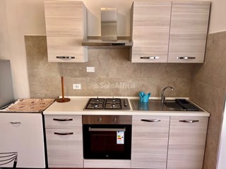 Bilocale in Affitto a Alba Adriatica, 500€, 51 m²