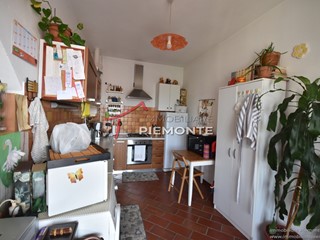 Trilocale in Vendita a Soriso, 75'000&euro;, 101 m², con Box