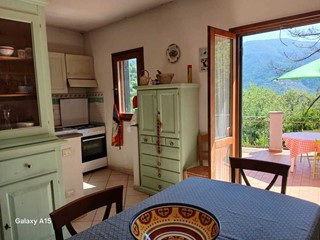 Casa Indipendente in Vendita a Fosdinovo, 290'000€, 100 m², arredato