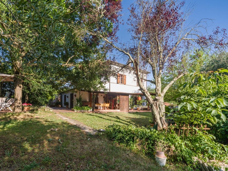 Casa Semi Indipendente in Vendita a Fauglia, 390'000€, 250 m², arredato