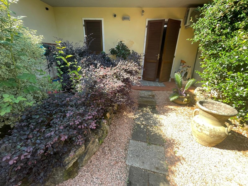 Casa Semi Indipendente in Vendita a Carrara, 310'000€, 120 m², arredato