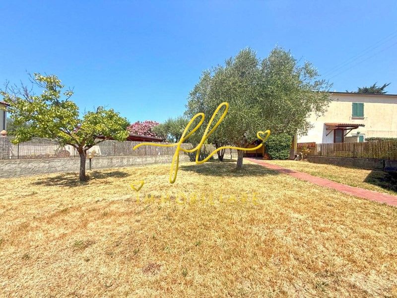 Casa Semi Indipendente in Vendita a Cecina, zona San Pietro In Palazzi, 265'000€, 87 m²