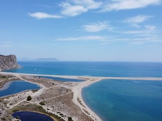 Attività commerciale in Vendita a Oliveri, 1'600'000€, 1050 m²