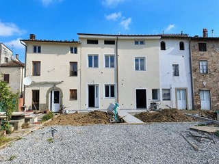 Trilocale in Vendita a Capannori, 215'000&euro;, 88 m²