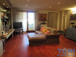 Villetta a schiera in Vendita a Capraia e Limite, zona Limite, 349'000€, 180 m², con Box