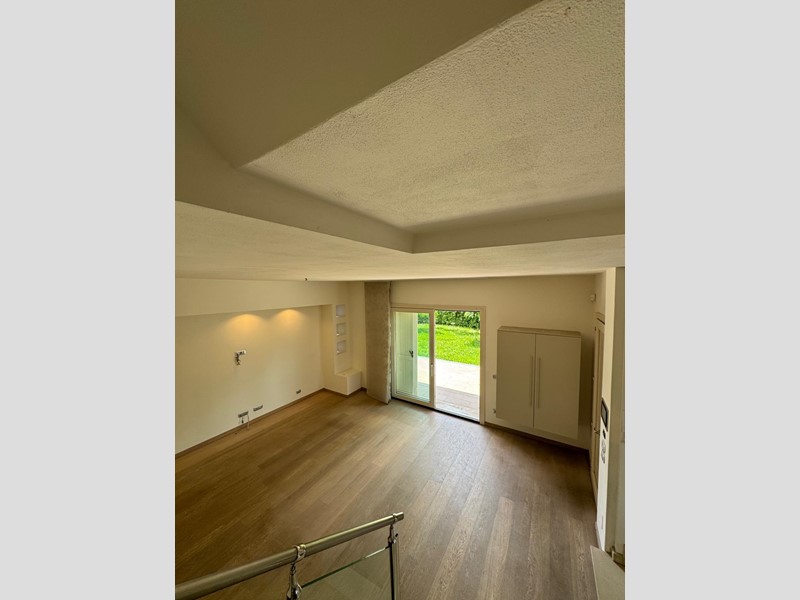 Villa in Affitto a Capannori, zona Guamo, 2'500€, 320 m², arredato